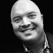 bill peterson headshot