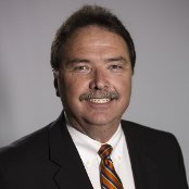 mike barefoot headshot