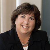 Linda Bunce headshot